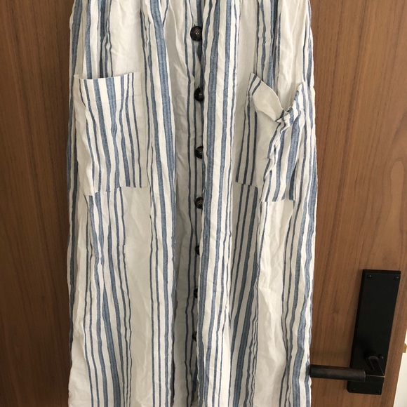 ZARA WOMAN BUTTON-UP DRESS WITH POCKETS V-NECK STRIPED - Picture 4 of 9